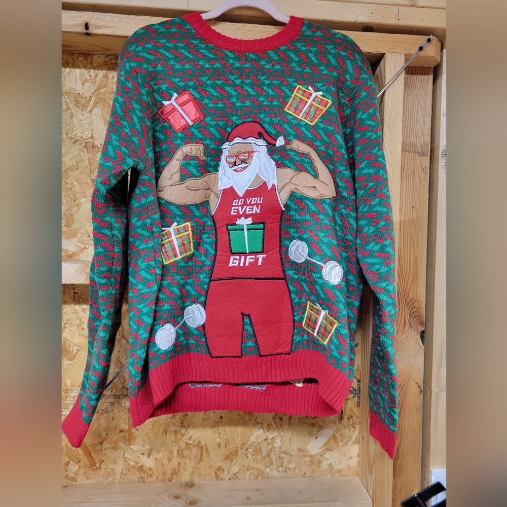 Blizzard Bay NWT Mens Christmas Sweater‎ Santa Lifts Gifts Size Large